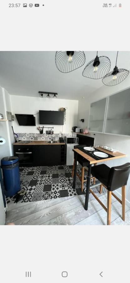 T2 Proche Gare Avec Wifi Apartamento Chartres Exterior foto